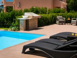 Όψη πισίνας 4 Όψη πισίνας 4