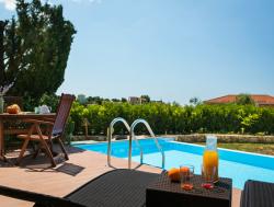 Όψη πισίνας 5 Όψη πισίνας 5