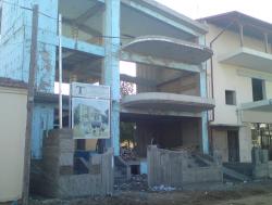 Μονοκατοικία και Κατάστημα - Σίνδος