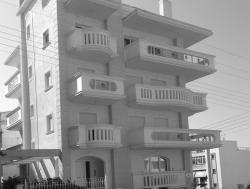 Τριώροφη Οικοδομή - Πυλαία